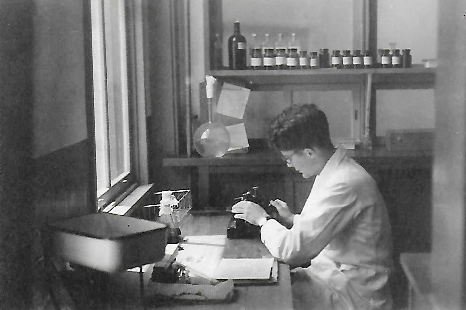 Gustav in his lab