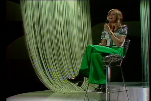 Olivia Newton-John Sez Les July 1973