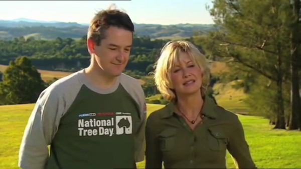 Olivia Newton-John and Jon Dee Tree Day VPK 2006
