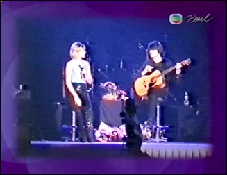 Olivia Newton-John performs Hong Kong 2000 concert