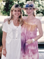 Olivia Newton-John and Liona Boyd photo article